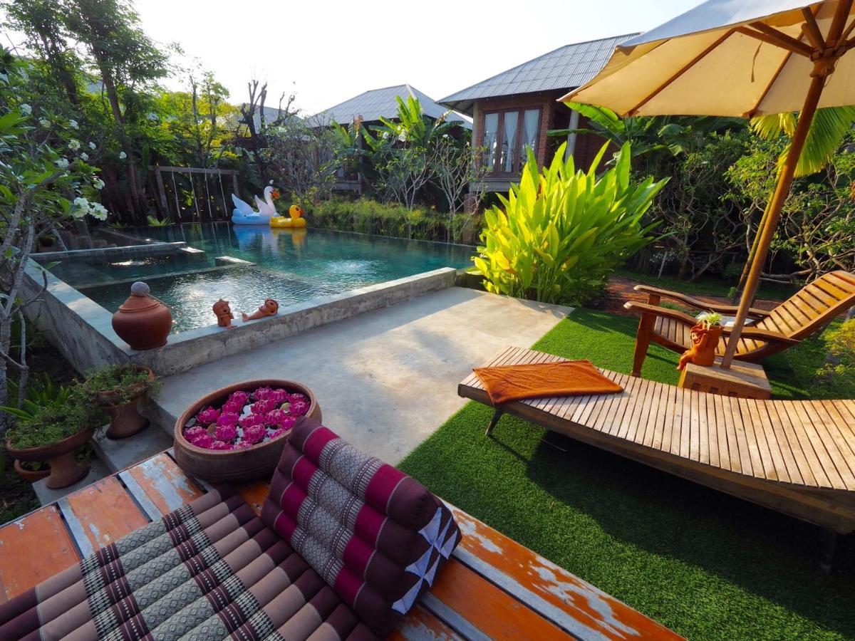 BaanSuk Sukhothai Resort Bagian luar foto