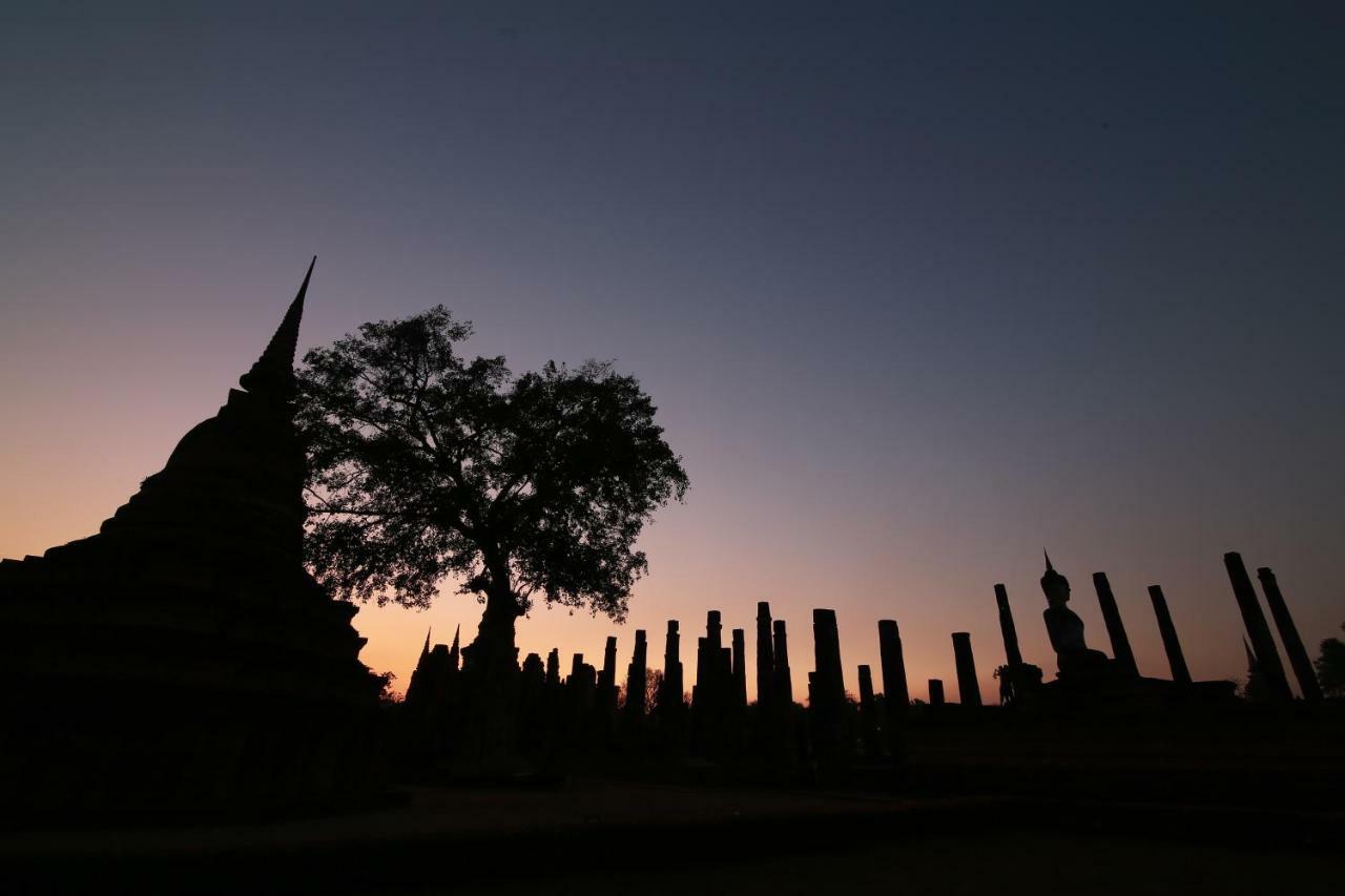 BaanSuk Sukhothai Resort Bagian luar foto