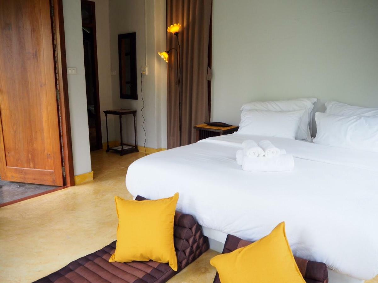 BaanSuk Sukhothai Resort Bagian luar foto